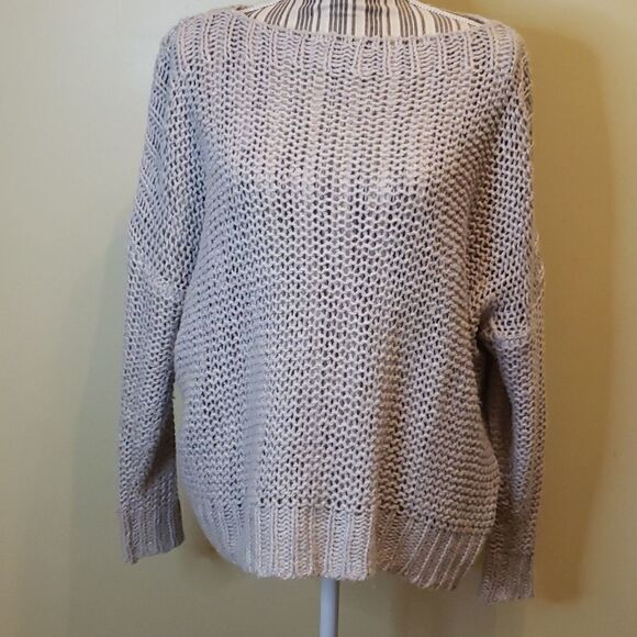 OLD Navy.  Size medium.  Tan knit sweater. - Picture 1 of 7